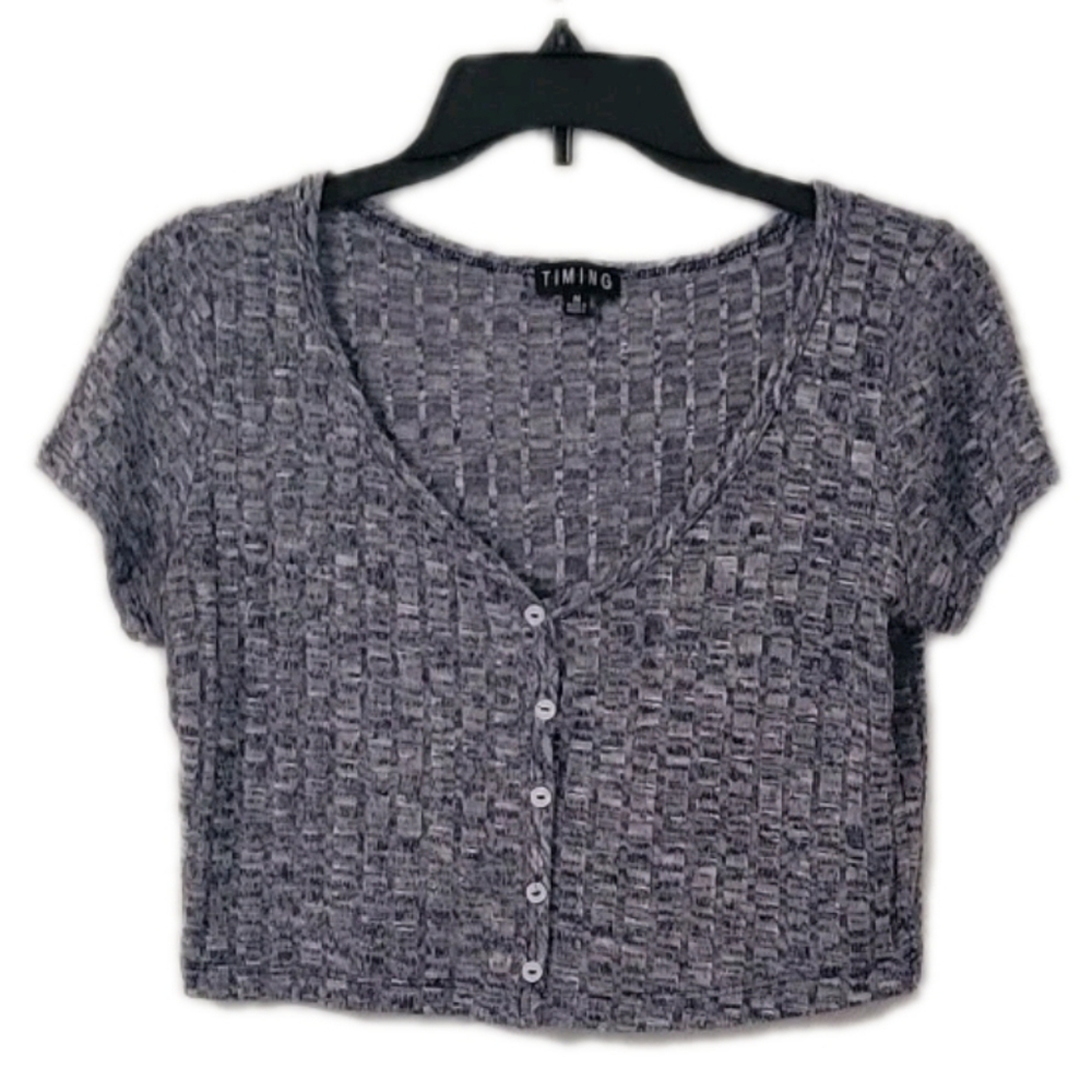 TIMING Gray Button-Up Crop Top